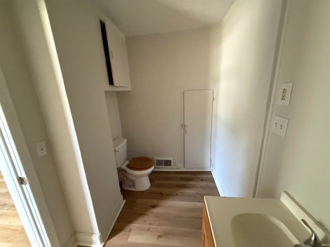 Tiny photo for 1501 Leer Street, South Bend, IN 46613 (MLS # 202635237)