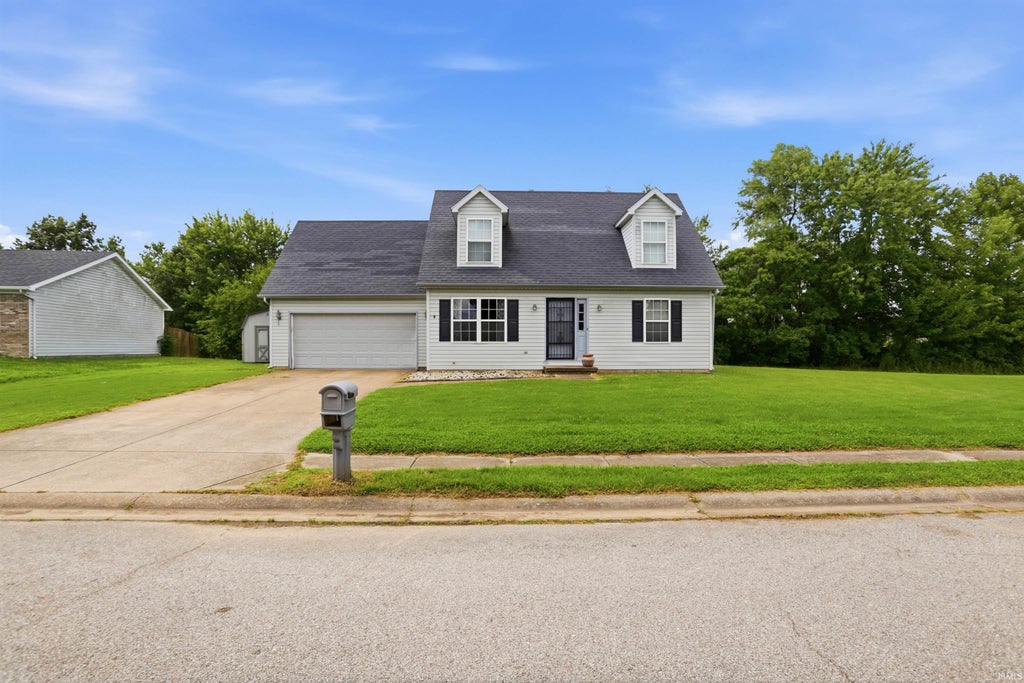 Photo of 12904 Silverton Court, Evansville, IN 47725 (MLS # 202627151)