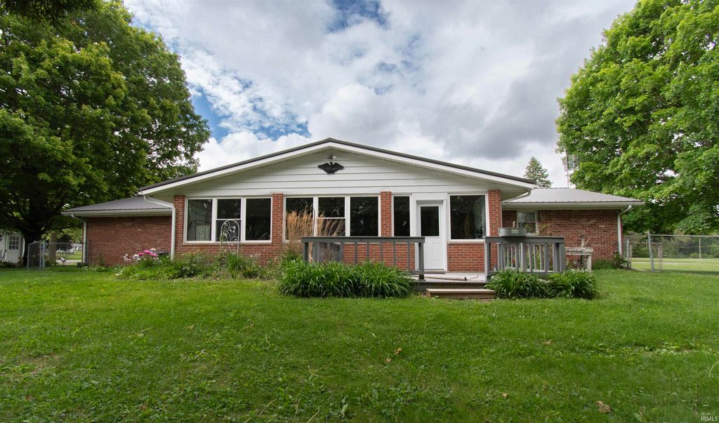 Photo of 1212 N Lima Road, Kendallville, IN 46755 (MLS # 202620213)
