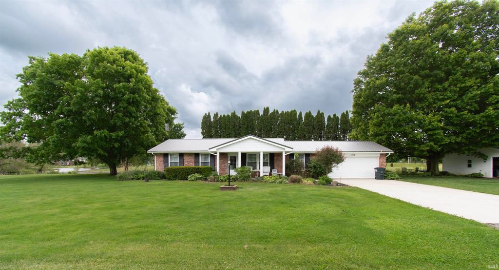 Photo of 1212 N Lima Road, Kendallville, IN 46755 (MLS # 202620213)
