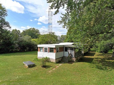 Photo of 5467 E 650 N., Rochester, IN 46975 (MLS # 202538912)