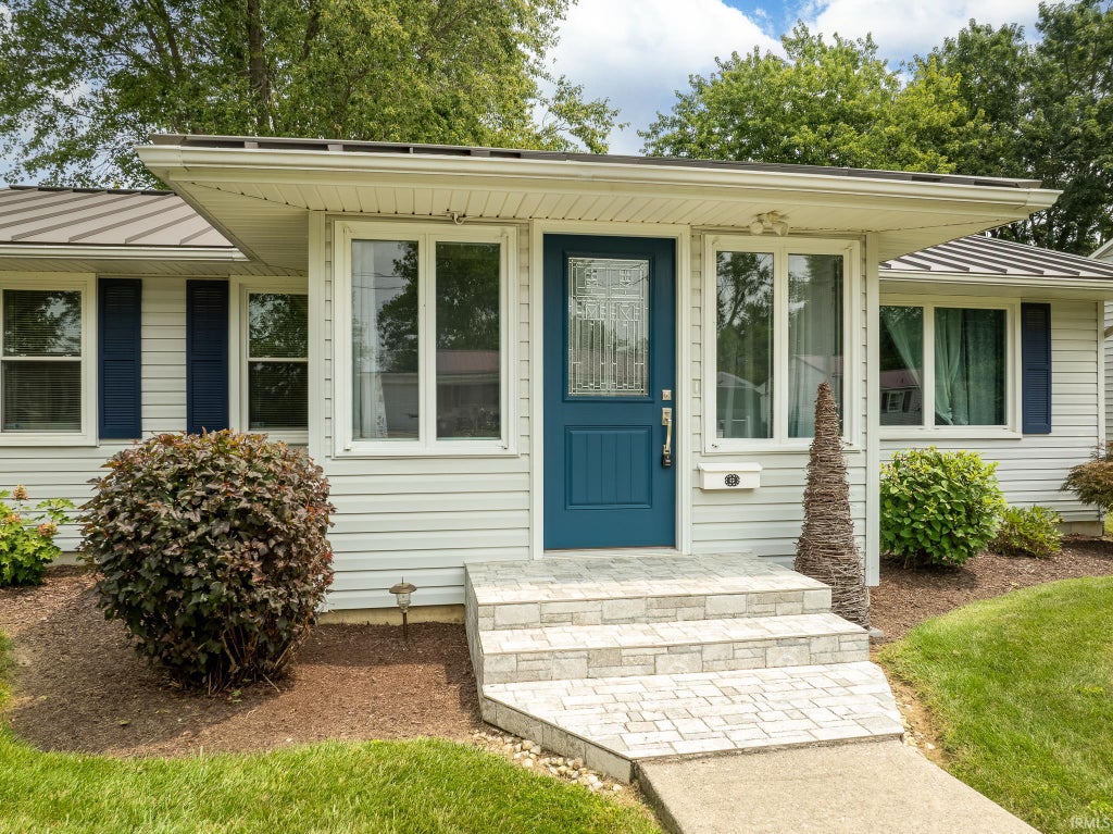 Photo of 1121 Miller Avenue, Portland, IN 47371 (MLS # 202630927)