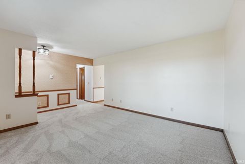 Tiny photo for 7950 E State Rd 205, Churubusco, IN 46723 (MLS # 202618641)