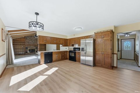 Tiny photo for 7950 E State Rd 205, Churubusco, IN 46723 (MLS # 202618641)
