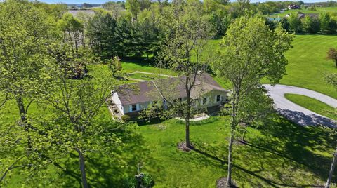 Tiny photo for 7950 E State Rd 205, Churubusco, IN 46723 (MLS # 202618641)