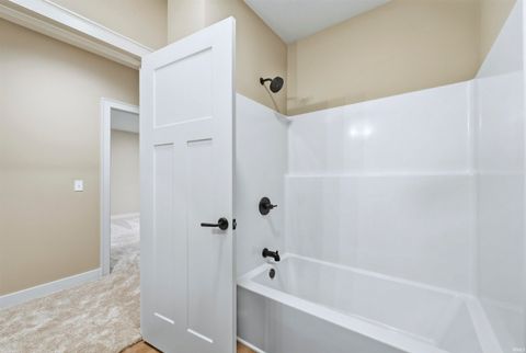 Tiny photo for 1185 Cascata Trail, Huntertown, IN 46748 (MLS # 202603505)