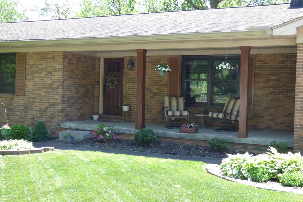 Photo of 3813 Eastbrooke Drive, Evansville, IN 47711 (MLS # 202615175)