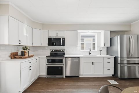 Tiny photo for 1017 S 4th Street, Lafayette, IN 47905 (MLS # 202545378)