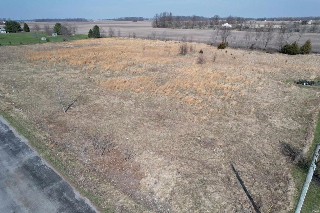 Photo of 2801 E 225 N #17, Monticello, IN 47960 (MLS # 202610209)