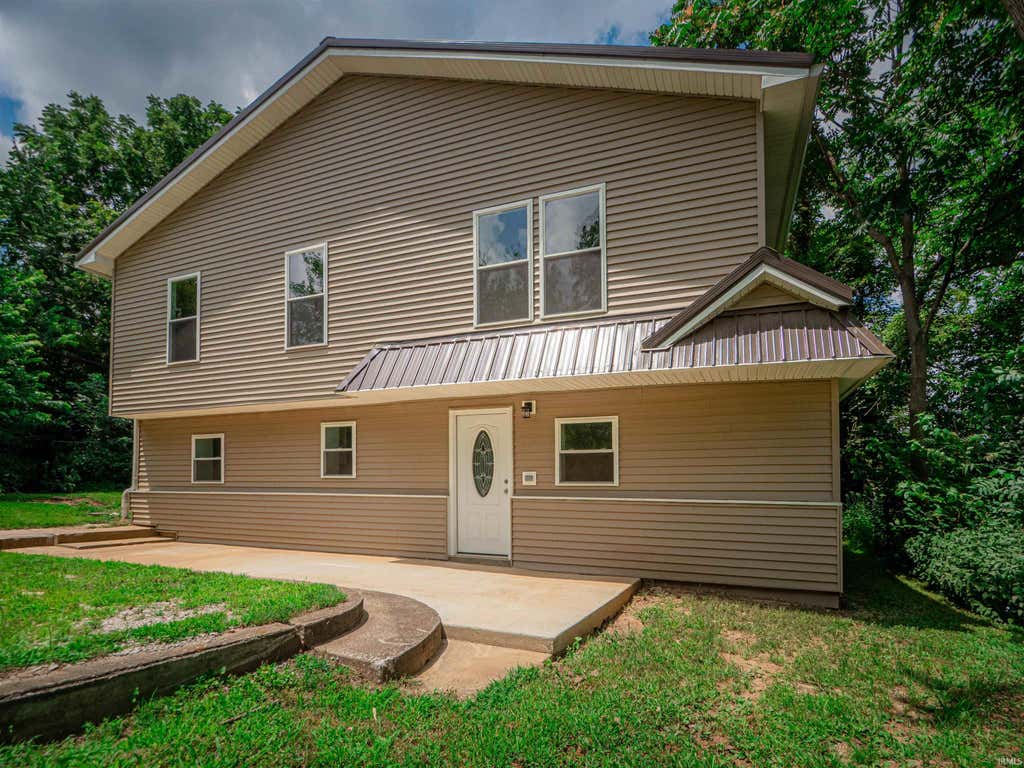Photo of 407 S Eighth Street, Boonville, IN 47601 (MLS # 202629766)