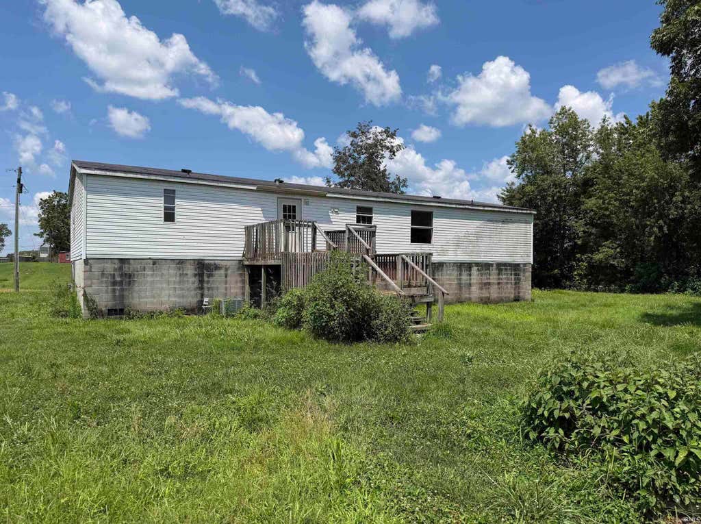 Photo of 923 N Walnut Street, Grandview, IN 47615 (MLS # 202631144)