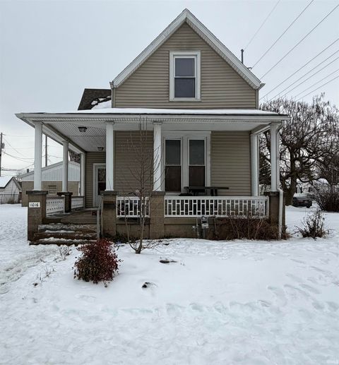 Photo of 1016 Henning Avenue, Evansville, IN 47714 (MLS # 202604706)