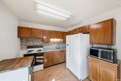 Tiny photo for 2225 Pebble Beach Drive, Kokomo, IN 46902 (MLS # 202638461)