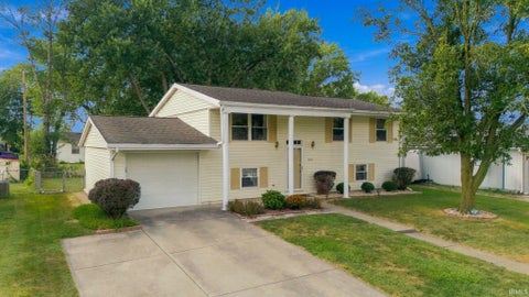 Photo of 2225 Pebble Beach Drive, Kokomo, IN 46902 (MLS # 202638461)