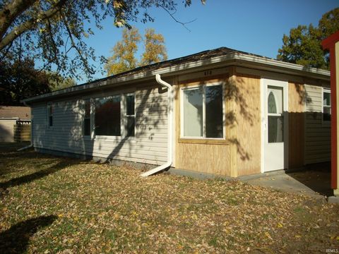 Photo of 618 W 12 th Street, Rochester, IN 46975 (MLS # 202545482)