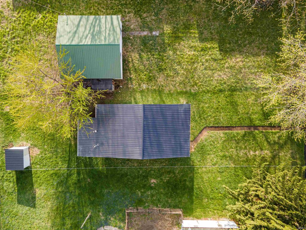 Photo of 124 E South E Street, Gas City, IN 46933 (MLS # 202611679)