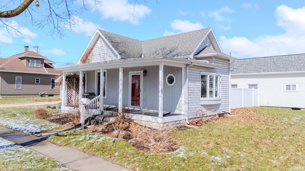 Photo of 600 N Sycamore Street, North Manchester, IN 46962 (MLS # 202608880)