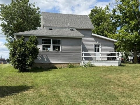 Tiny photo for 108 E Hardy Street, Fremont, IN 46737 (MLS # 202629602)