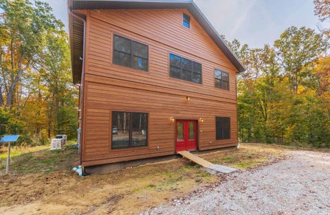 Tiny photo for 475 Wychwood Drive, Nashville, IN 47448 (MLS # 202644923)