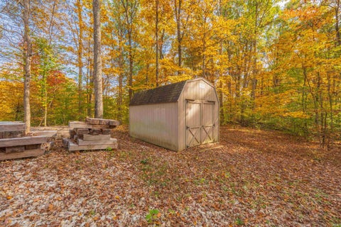 Tiny photo for 475 Wychwood Drive, Nashville, IN 47448 (MLS # 202644923)