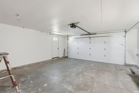 Tiny photo for 5001 Firwood Drive, Fort Wayne, IN 46835 (MLS # 202618676)