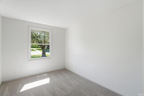 Tiny photo for 5001 Firwood Drive, Fort Wayne, IN 46835 (MLS # 202618676)