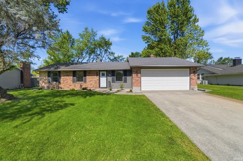 Photo of 5001 Firwood Drive, Fort Wayne, IN 46835 (MLS # 202618676)