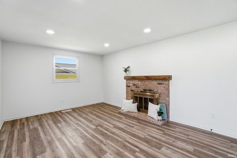 Tiny photo for 5001 Firwood Drive, Fort Wayne, IN 46835 (MLS # 202618676)