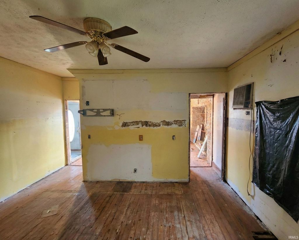 Photo of 730 Lee Street, Connersville, IN 47331 (MLS # 202547187)