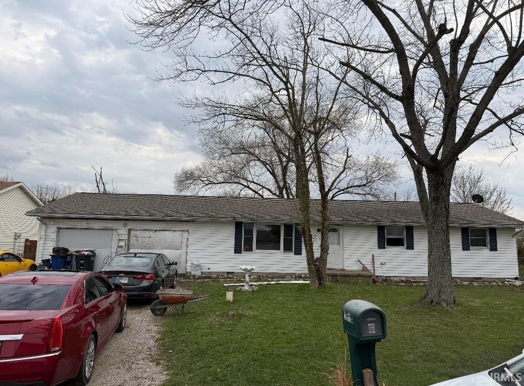 Photo of 6301 W Mcarthur Lane, Muncie, IN 47304 (MLS # 202610856)