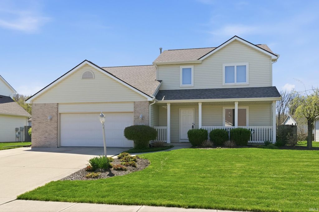 Photo of 933 Braymer Trail, Fort Wayne, IN 46845 (MLS # 202614249)