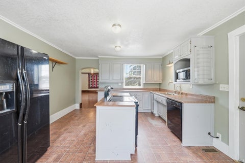 Tiny photo for 640 County Road 54, Garrett, IN 46738 (MLS # 202627833)