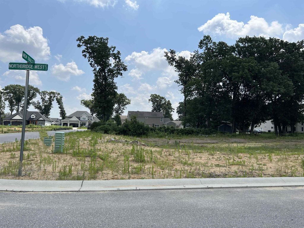 Photo of 11508 New Trails Drive #17, Osceola, IN 46561 (MLS # 202602077)