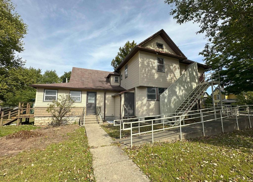 Photo of 205 N Main Street, Spencer, IN 47460 (MLS # 202540294)