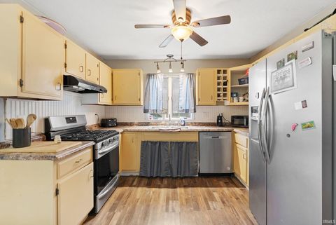Tiny photo for 6907 E South Barbee Drive, Pierceton, IN 46562 (MLS # 202611366)