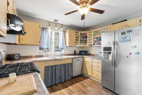 Tiny photo for 6907 E South Barbee Drive, Pierceton, IN 46562 (MLS # 202611366)