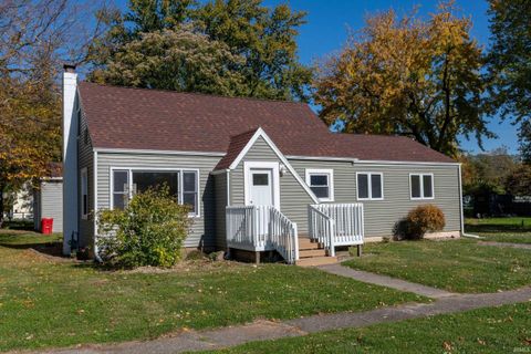 Photo of 201 E Monroe Street, Lakeville, IN 46536 (MLS # 202544282)