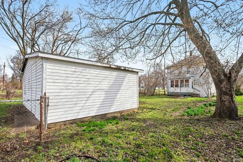 Tiny photo for 807 Diamond Avenue, South Bend, IN 46628 (MLS # 202609447)