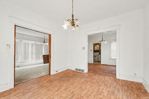 Tiny photo for 807 Diamond Avenue, South Bend, IN 46628 (MLS # 202609447)