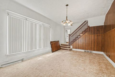 Tiny photo for 807 Diamond Avenue, South Bend, IN 46628 (MLS # 202609447)