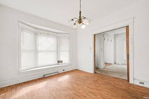 Tiny photo for 807 Diamond Avenue, South Bend, IN 46628 (MLS # 202609447)