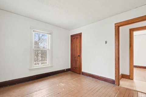 Tiny photo for 807 Diamond Avenue, South Bend, IN 46628 (MLS # 202609447)