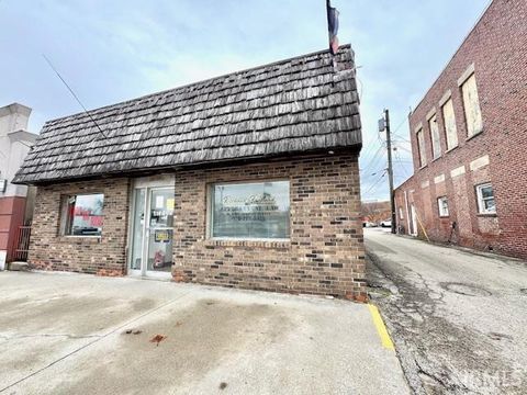 Photo of 52 E Washington Street, Knox, IN 46534 (MLS # 202605723)