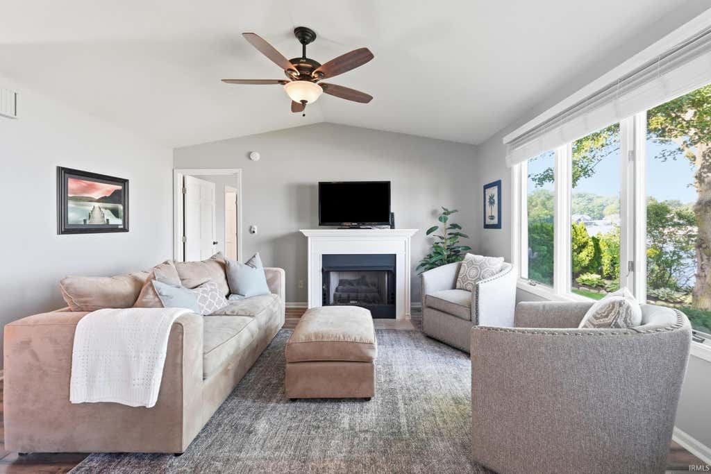 Photo of 6450 S 070 E, Wolcottville, IN 46795 (MLS # 202625835)