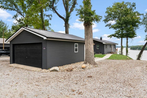5493 E COLONIAL OAKS DR, MONTICELLO, IN 47960 - Image cccece08bdccf03bdca1a79c4b93f46c/1785736988