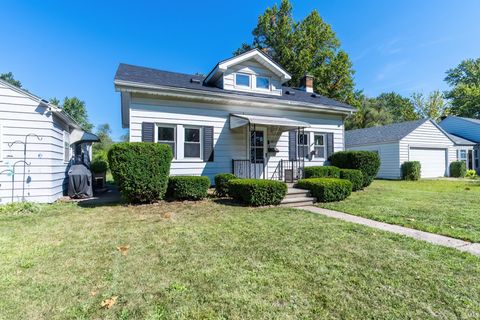 Photo of 2517 Charlotte Avenue, Fort Wayne, IN 46805 (MLS # 202603113)