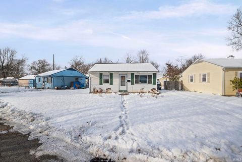 Tiny photo for 2645 Midlex Court, Lafayette, IN 47904 (MLS # 202547889)