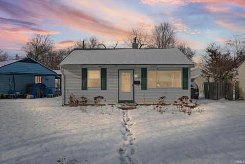 Tiny photo for 2645 Midlex Court, Lafayette, IN 47904 (MLS # 202547889)