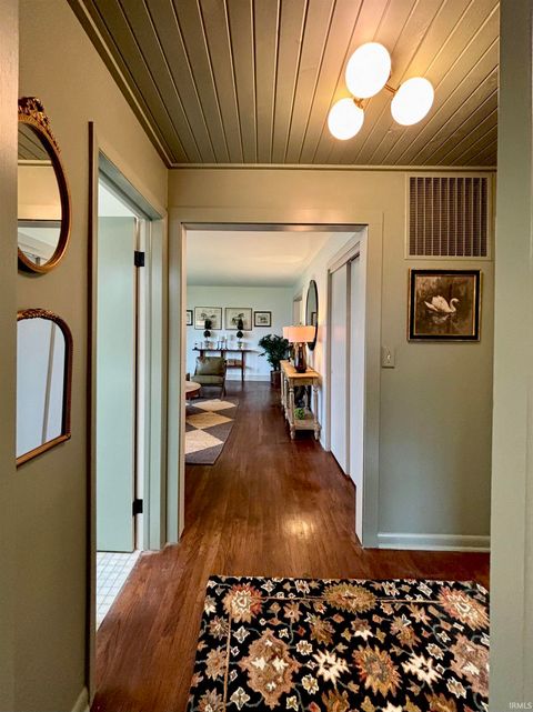 Tiny photo for 104 Mohawk Drive, Flora, IN 46929 (MLS # 202612430)