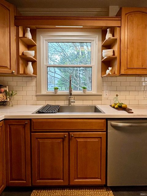 Tiny photo for 104 Mohawk Drive, Flora, IN 46929 (MLS # 202612430)